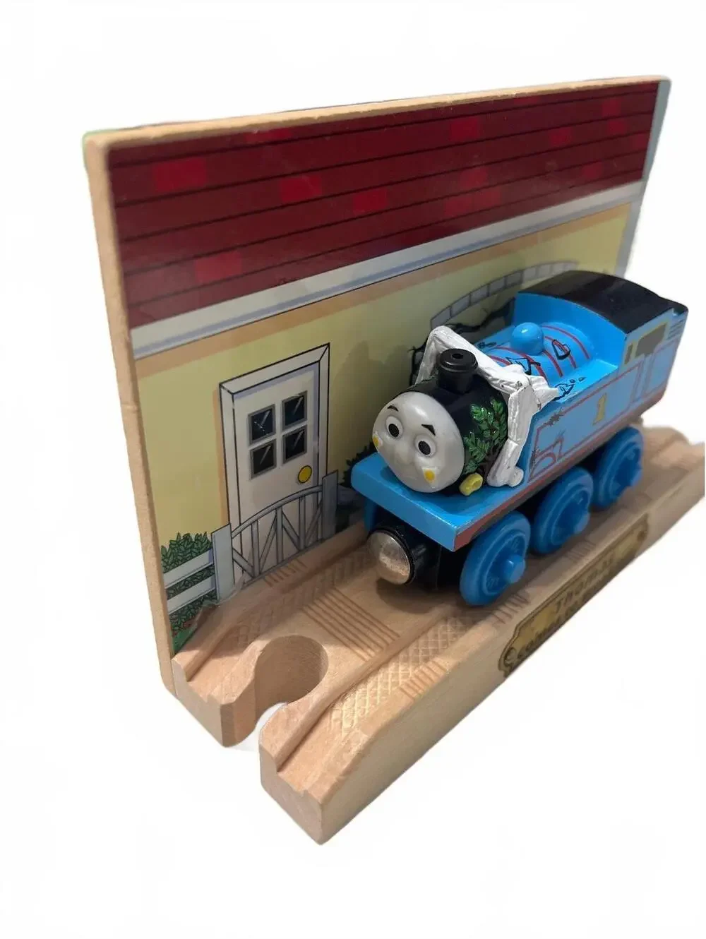 Thomas & Friends thomas comes